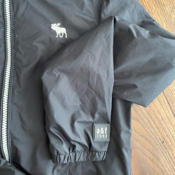 Abercrombie windbreaker size L - Picture 2 of 3